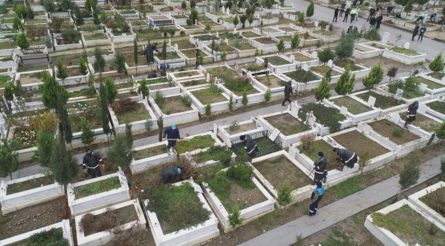 Manisa’da Mezarlık Bakımları Aralıksız Devam Ediyor