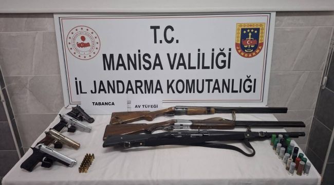 Turgutlu’da Silah Ticareti Yapanlara Jandarmadan Operasyon